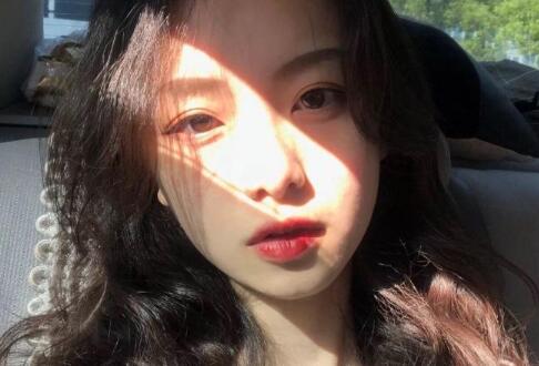 自己喜欢的女生过生日送什么礼物好（送喜欢的女孩生日礼物送什么好）