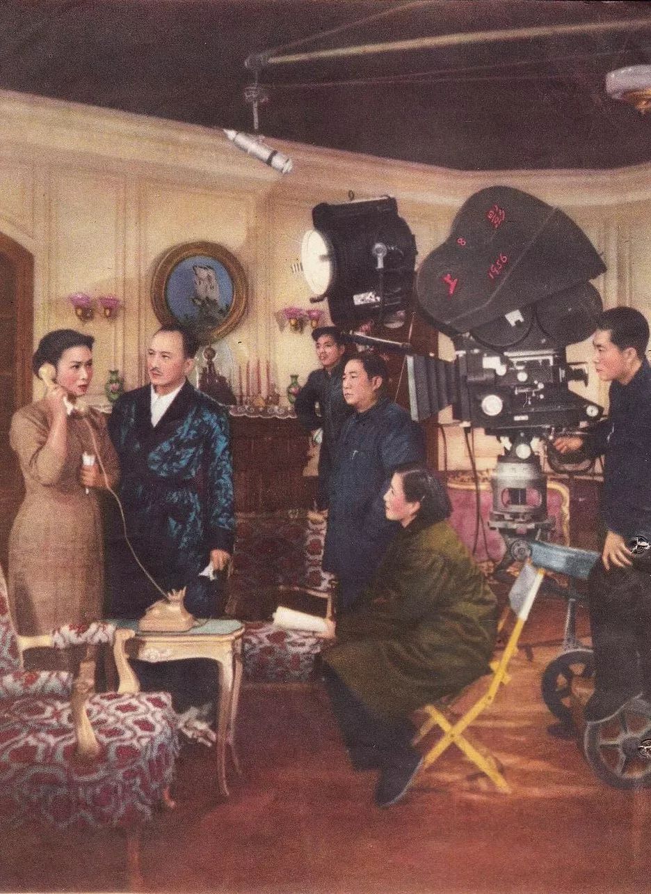 1957年的电影《不夜城》老电影里的老上海