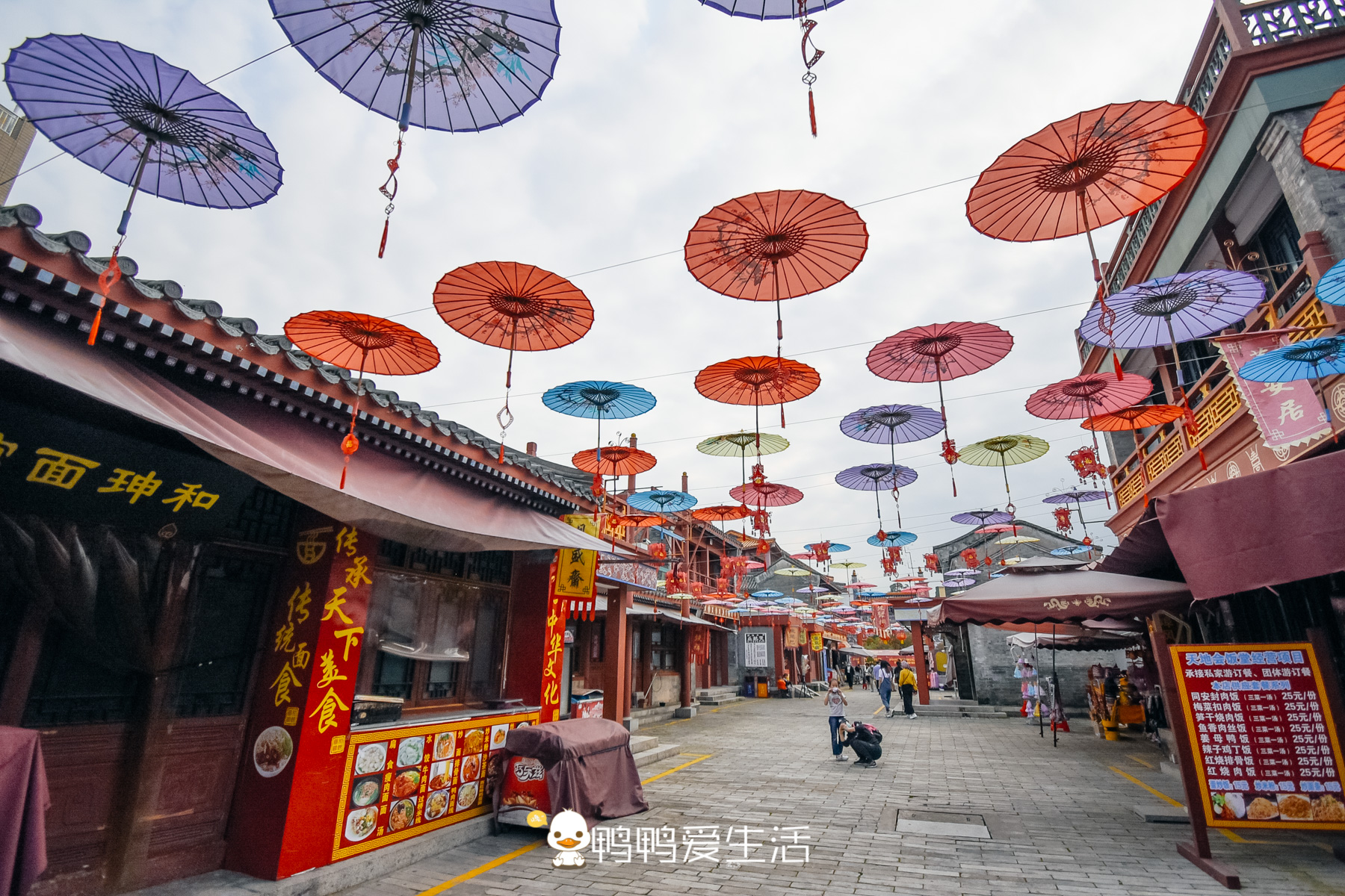 免票第一天，坐车近40站来厦门这个影视城，人少仿佛穿越到北京