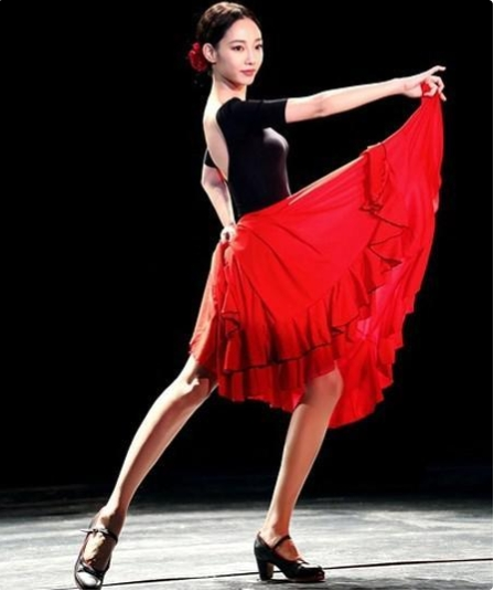 泰国幽会小鲜肉，和李小璐结怨？白百何的故事比你想象得更精彩