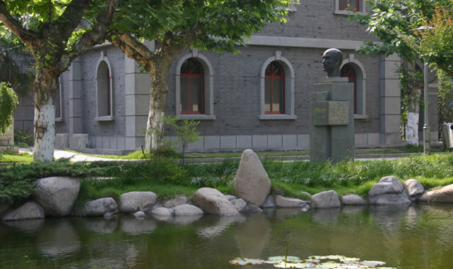 南京的3所“王牌高中”，校内学霸云集，是名牌大学的生源地