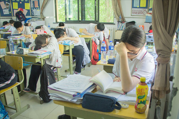 高三考生的心里话：校外“补课”真的有用，但不适合所有人