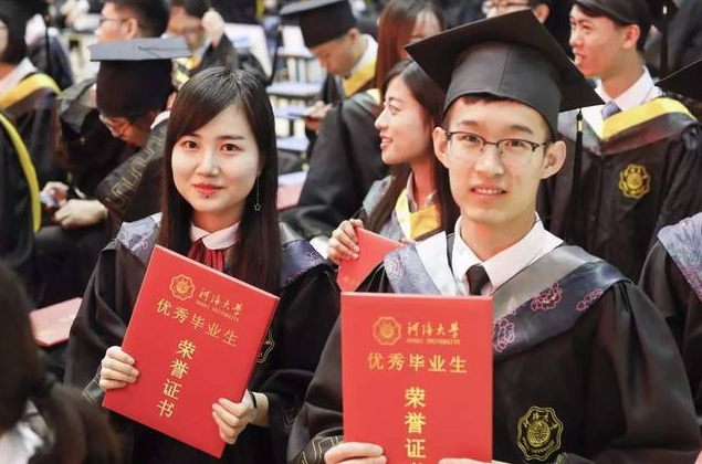 就业后才知道，专硕和学硕之间有条分界线，可惜学姐当年已经选错