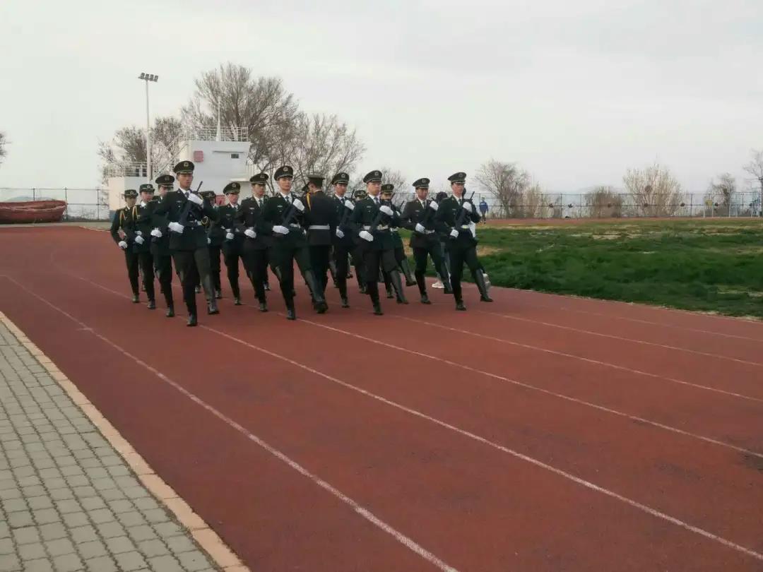 大连枫叶职业技术学院大学生参军入伍政策