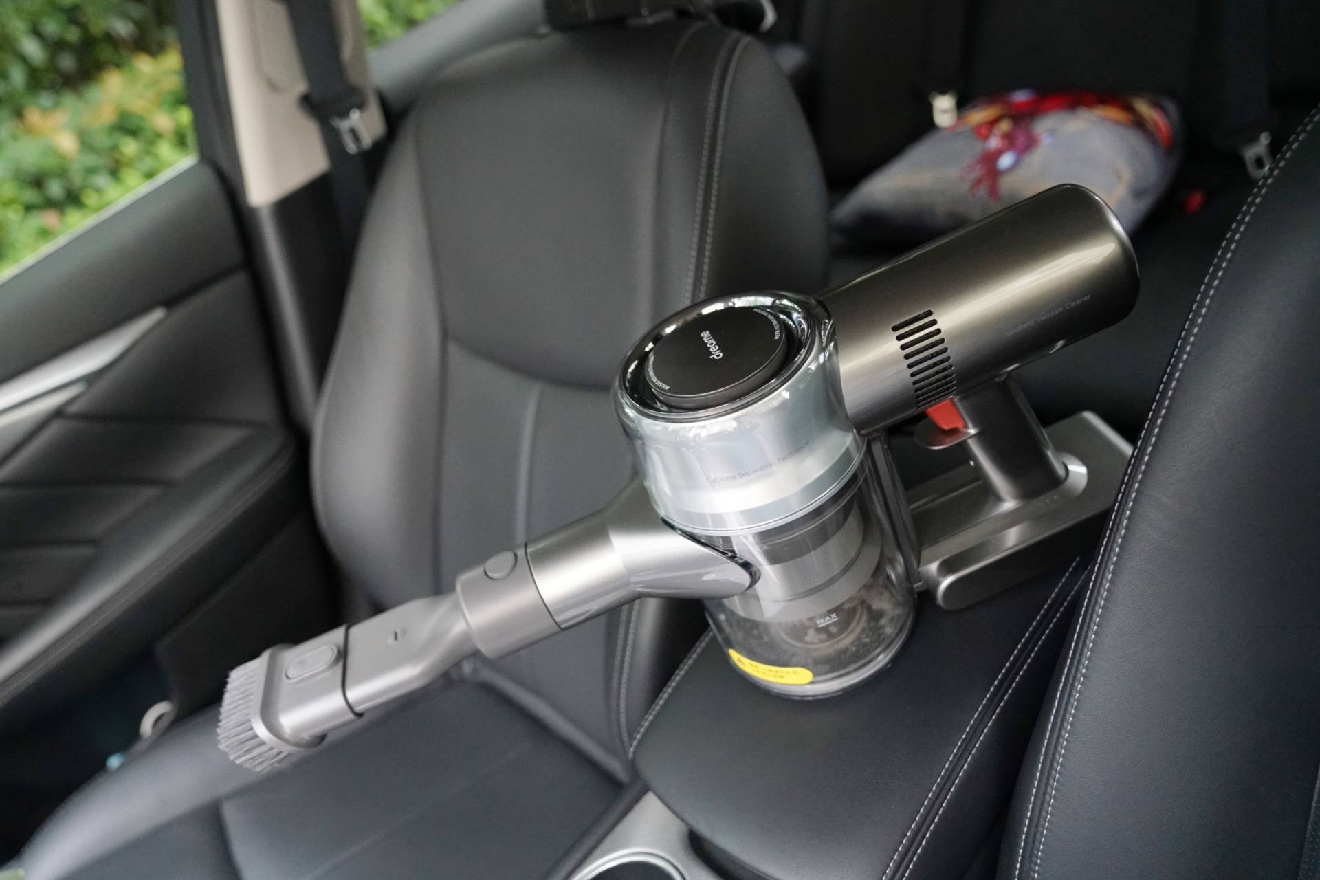 大概是因为这类小型手持吸尘器最早发明出来时主要用于清理汽车内饰