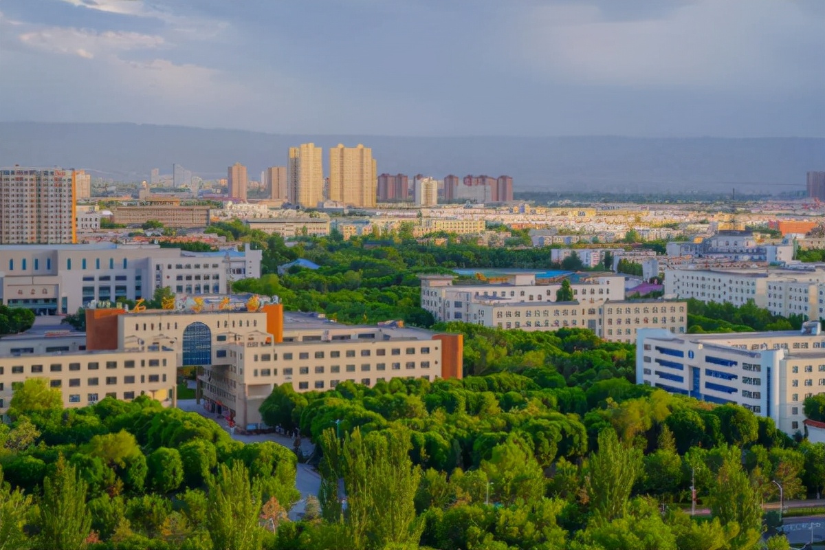 中等考生注意！这4所大学堪称“宝藏”，分数线不高，值得报考