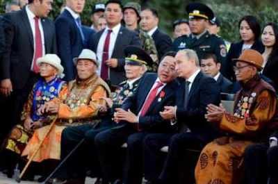 夹在中俄之间的蒙古，美国向其抛橄榄枝意图明显，蒙古会如何抉择