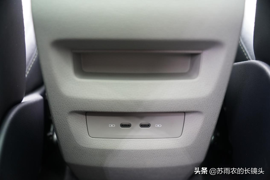 智商说 | 一汽大众ID.4 CROZZ智能座舱测评：谁说传统车企不潮流？