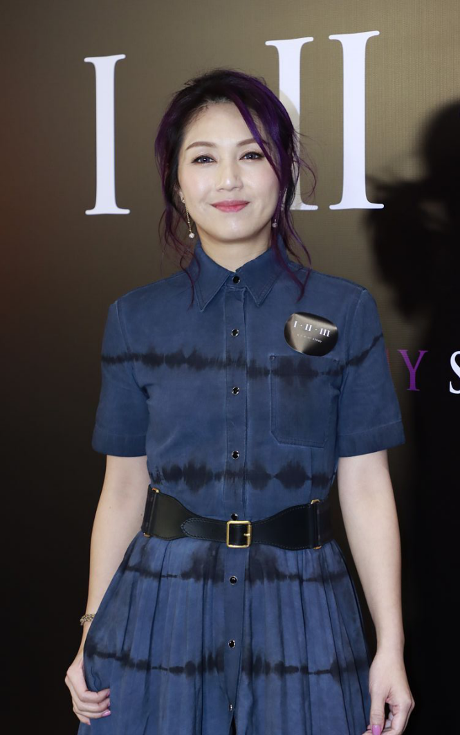 橙红色头发图片大全(杨千嬅) - 赤虎壹号