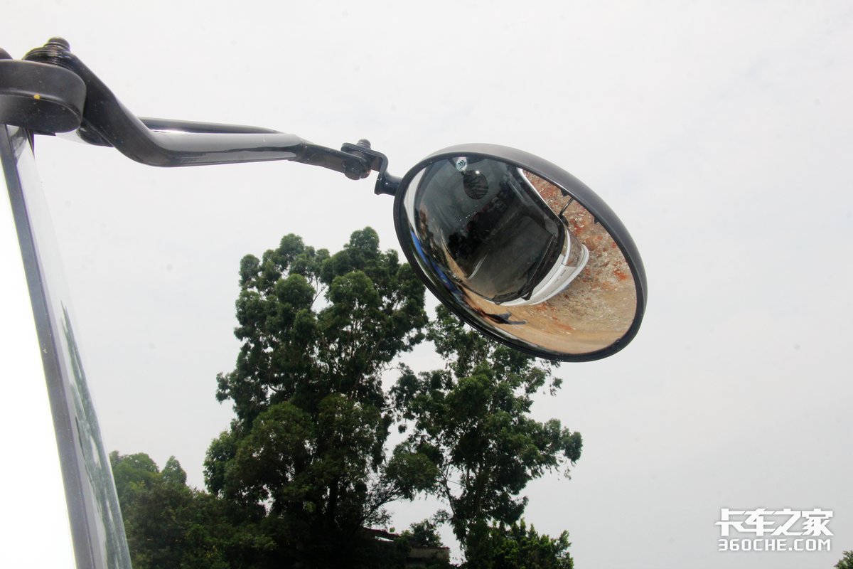 �����ʻ����4KH1����������ʵ������M100�����Ῠ