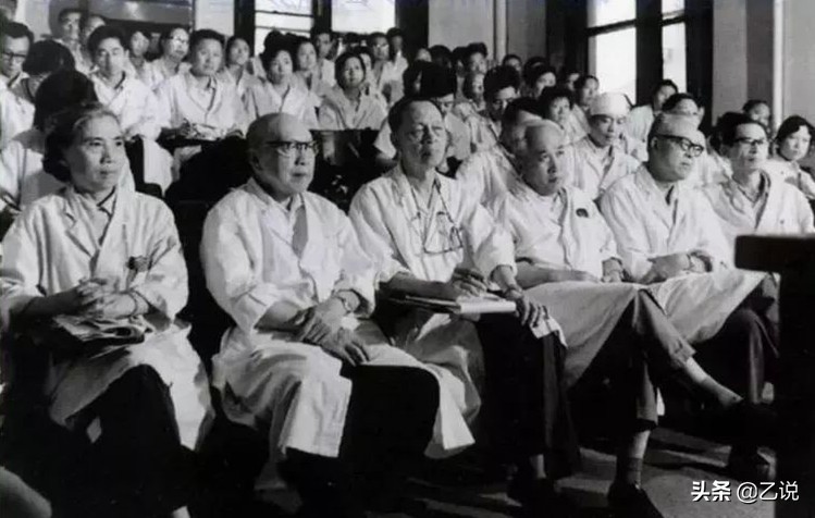 国立湘雅首任院长，71岁被关进牛棚，总理亲自营救，88岁高龄入党