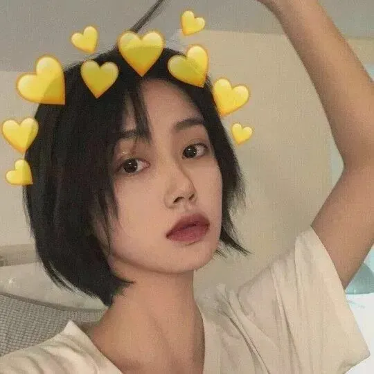 一起卖萌 一起耍酷 一起变成老太太(适合闺蜜聚会发的句子