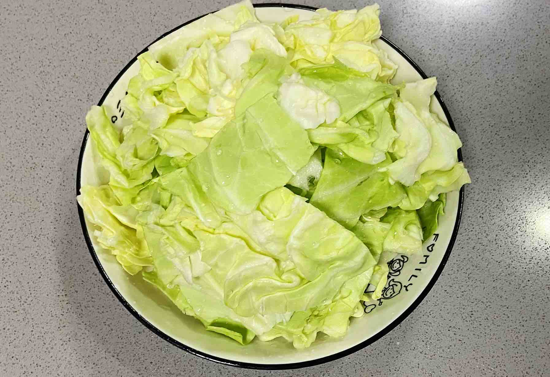 图片[4]-【腊肠炒包菜】做法步骤图 营养美味超下饭 一起来-起舞食谱网