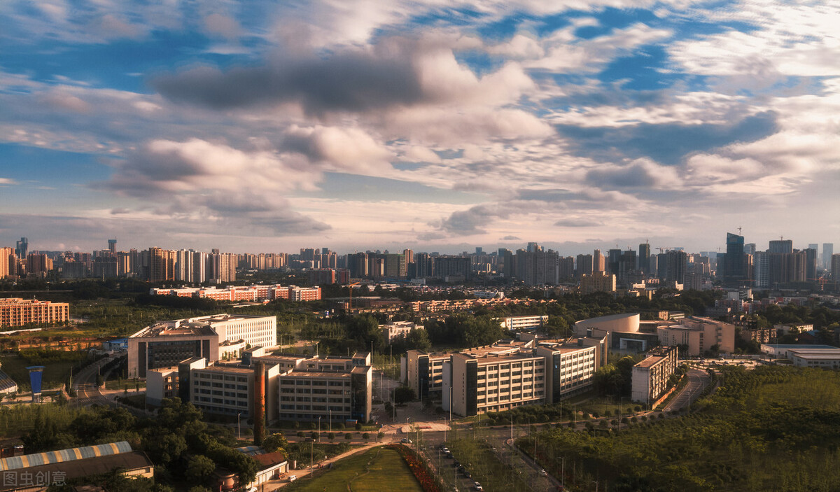 2021成都理工大学在川招生大增663人，理科占80%，计算机类大扩招