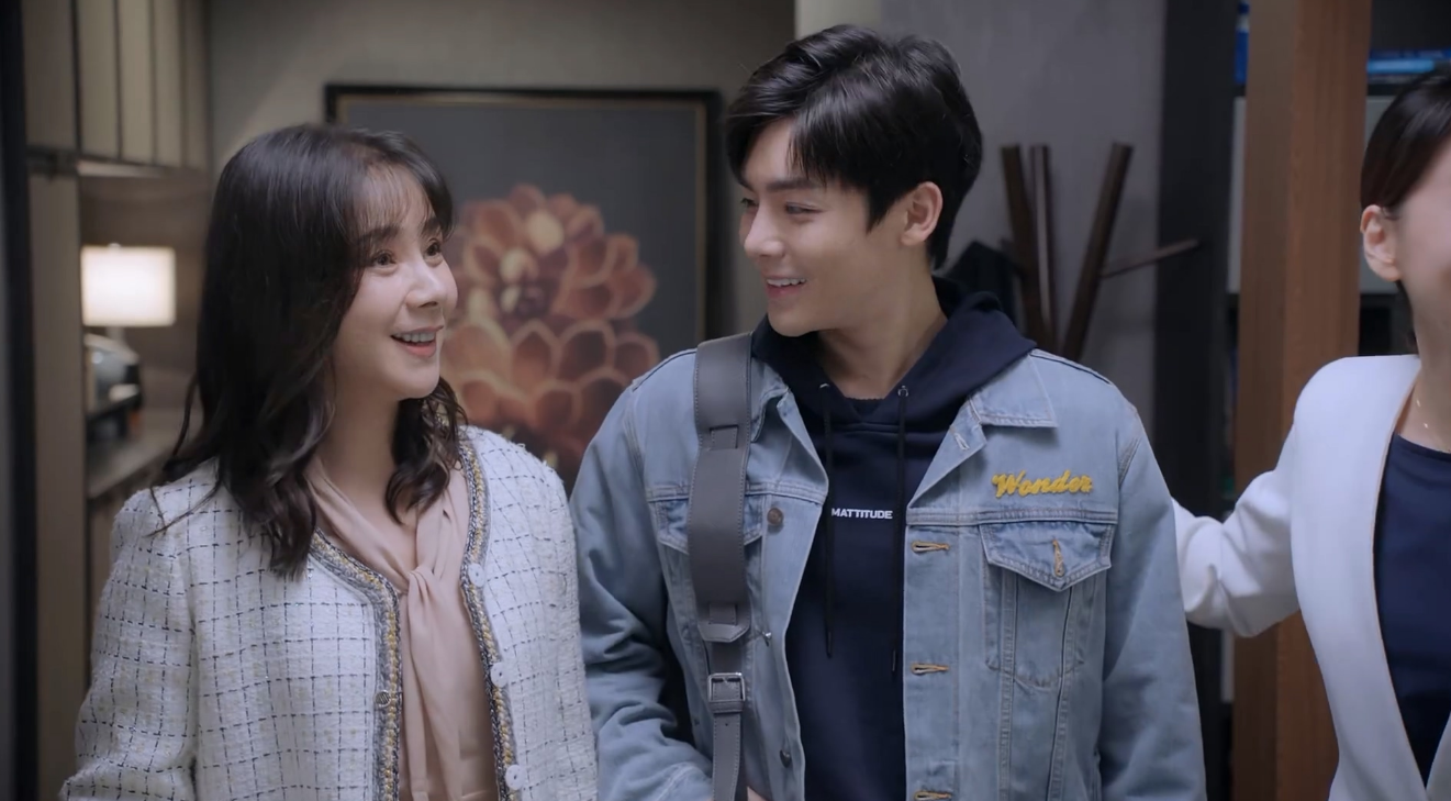 突围：看似幸福的童格华 也并不是没有自己的痛苦