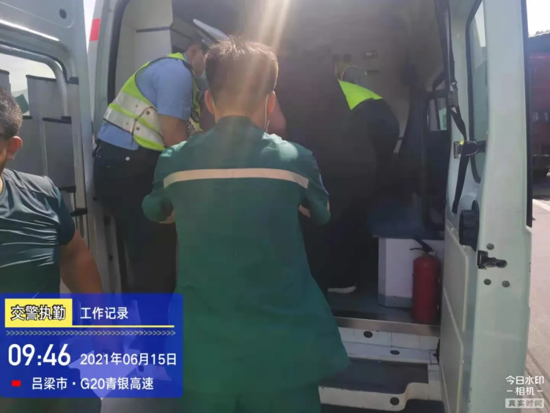车遇故障第一步！三角警示牌如何正确使用