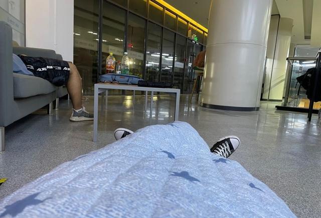 哈工大冲上热搜，网友变身段子手，在校学生“花式吐槽”