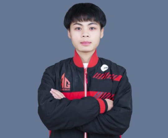 AG零封DYG，爱思终于拿到首个MVP，被忽视了大半个赛季，不容易啊