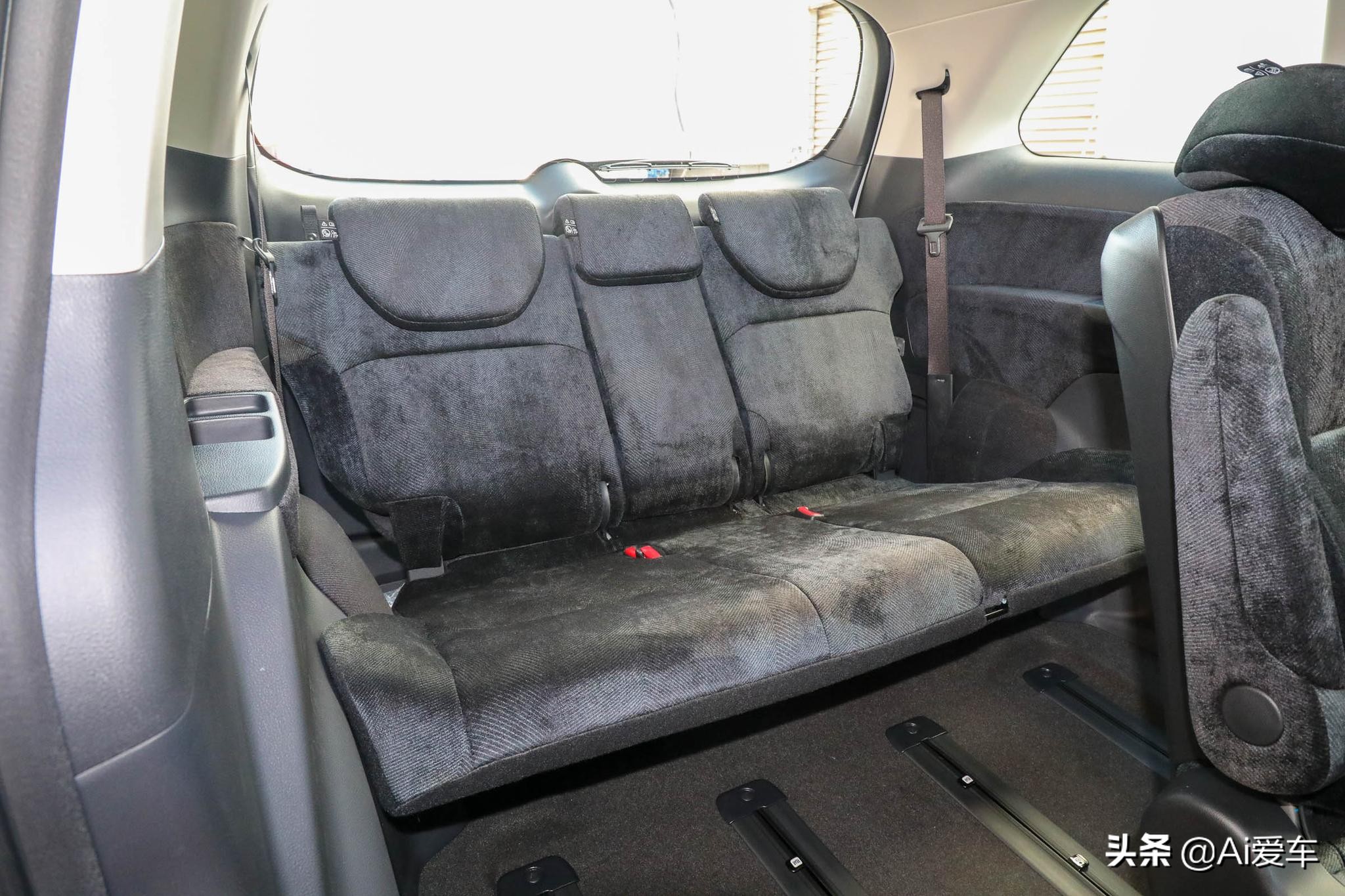 油耗堪比小轿车，日系热销7座家用MPV，便宜带侧滑门，本田奥德赛