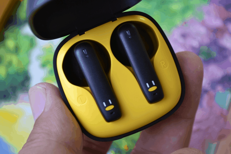 Liavs联名腾讯怪奇鹅 体验一回无线蓝牙耳机