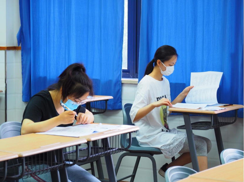 本科分为“大学”和“学院”，两者有何差距？学院并不都是二本