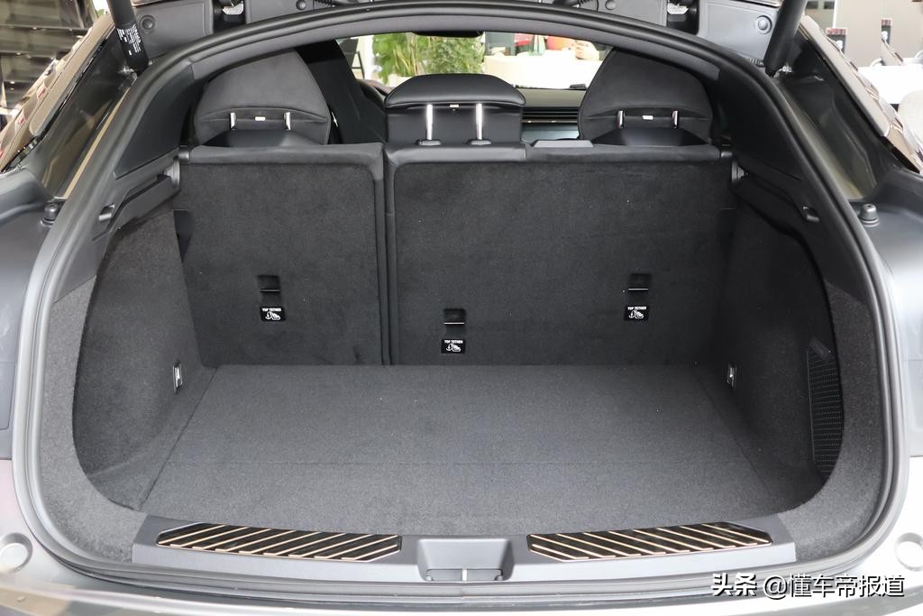 售17.58-21.28万元，定位紧凑型轿跑SUV，领克05正式上市
