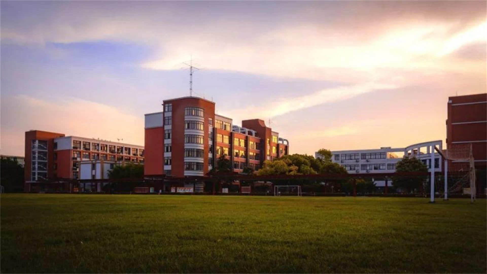 关注！陕西3所“领头羊”高中，清北录取人数多，重本率接近100%