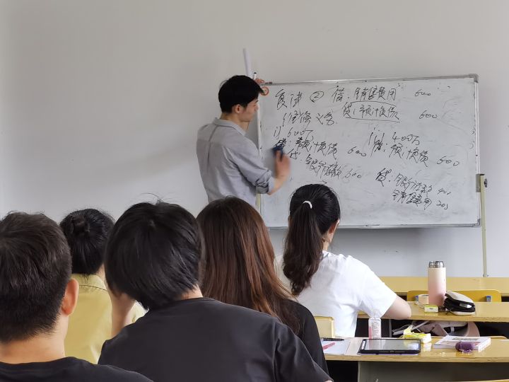 985二战学姐：考研党选住宿学校，这5个点需注意