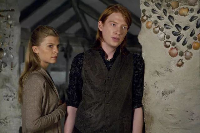 体内蕴藏媚娃血统，一举一动妩媚至极，走到哪里全是男人的焦点