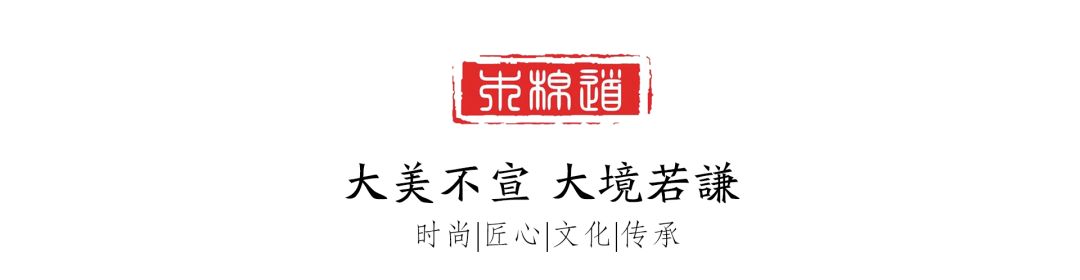 木棉道下，花开如霞映美人，自然与风姿共舞。