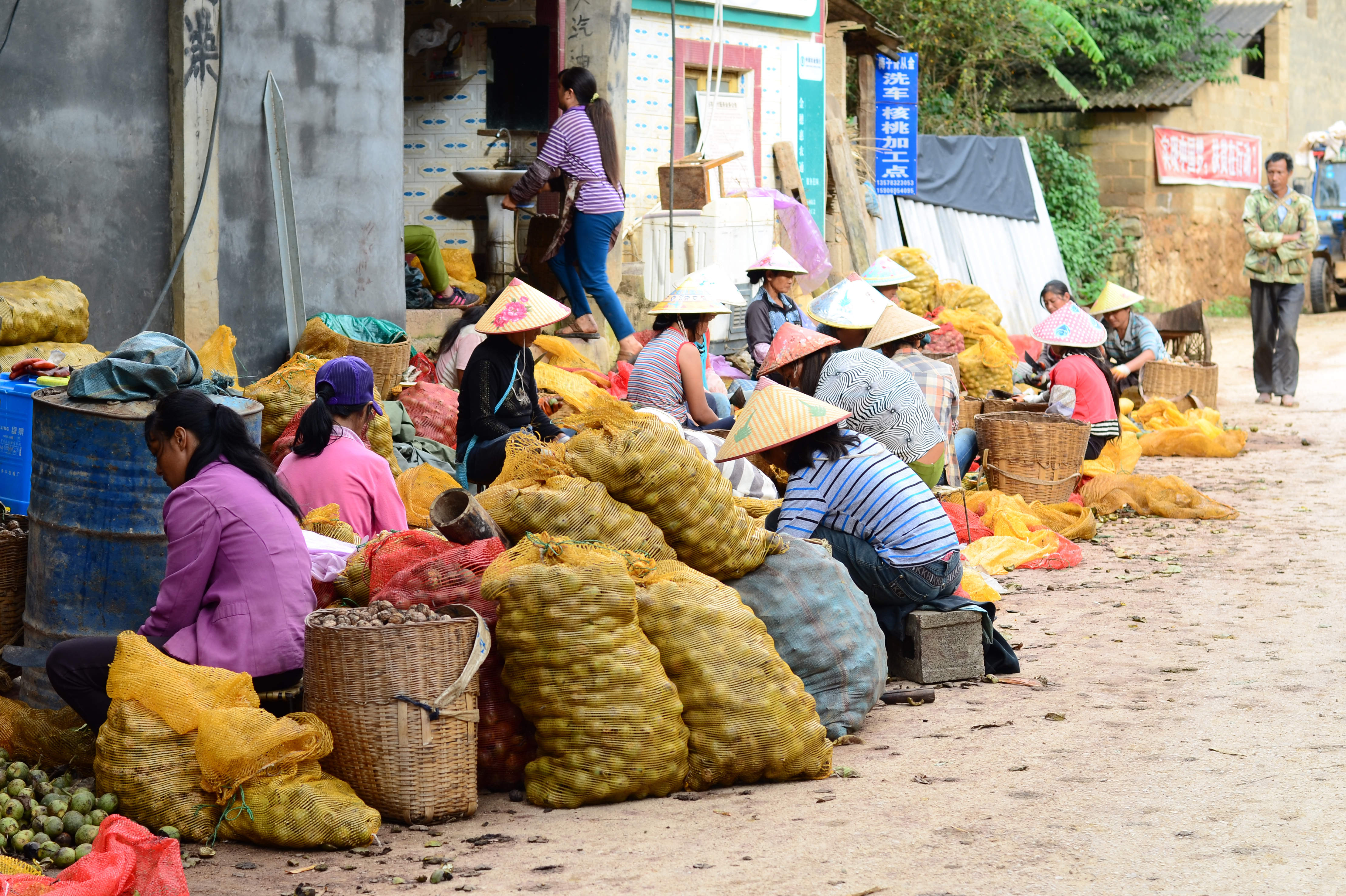 第一次去永德县小勐统镇梅子箐村
