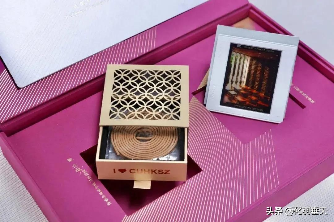 2021“神仙打架”——北大、清华等高校绝美录取通知书欣赏