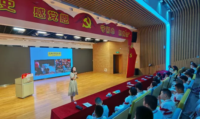 揭秘风能发电，走进“会发电的房子”……首届“低碳小达人”探访研学活动结课！