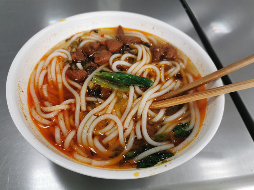 占地2000余亩，投资8000万建新宿舍，湖北这所大学“太豪华”