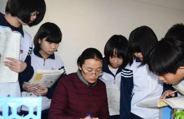 教师岗位有“新调整”，部分教师工资或将上涨，看看有你吗？