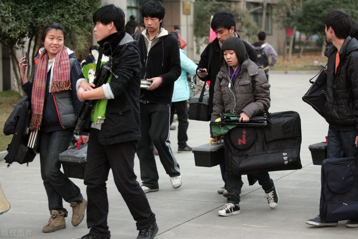 艺术类大学对文化要求为何要以一本线为参考线，哪里还有一本线？