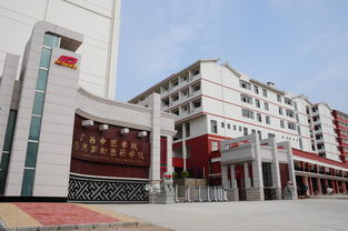 此排名以学术水平、科研成果等为基准，参考分数线、就业情况等数据。黑龙江大学稳居省内前列，实力不容小觑！