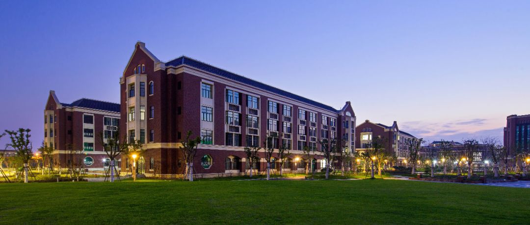 建筑之美：上海建桥学院临港新校规划设计思路