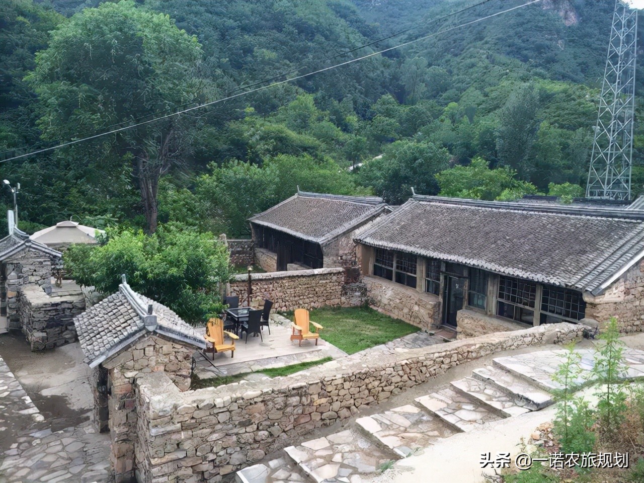 乡村振兴实例：从空心村到野奢度假综合体，是如何实现的？
