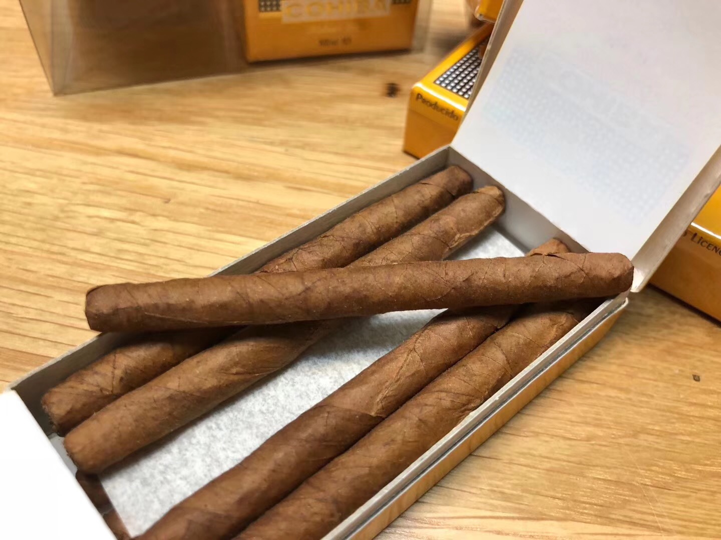 这几款雪茄好抽又实惠(雪茄有什么好抽的) - 情书号