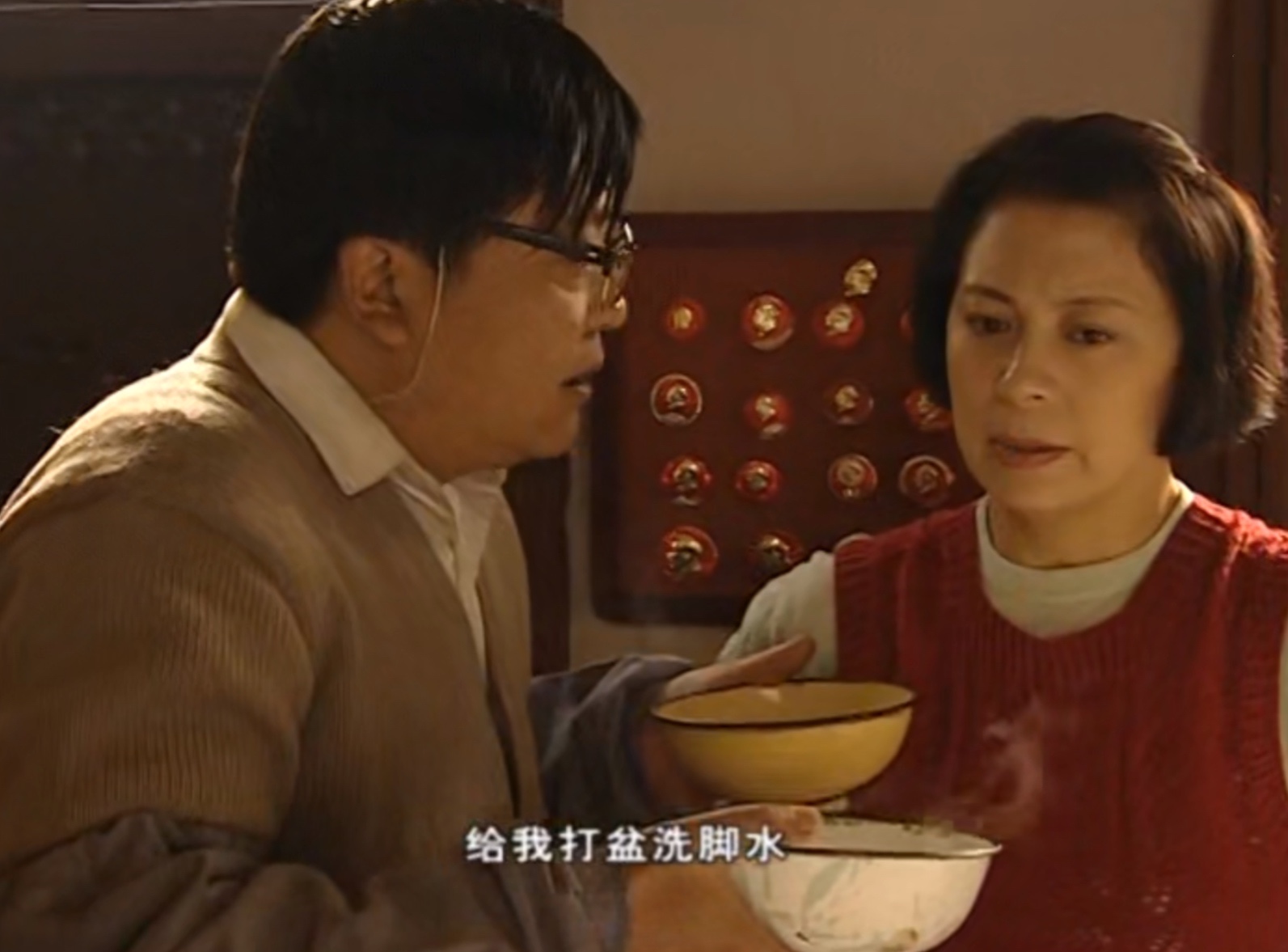 《家有九凤》原著“农夫与蛇”的婚姻，五凤被狠狠伤过后，终醒悟