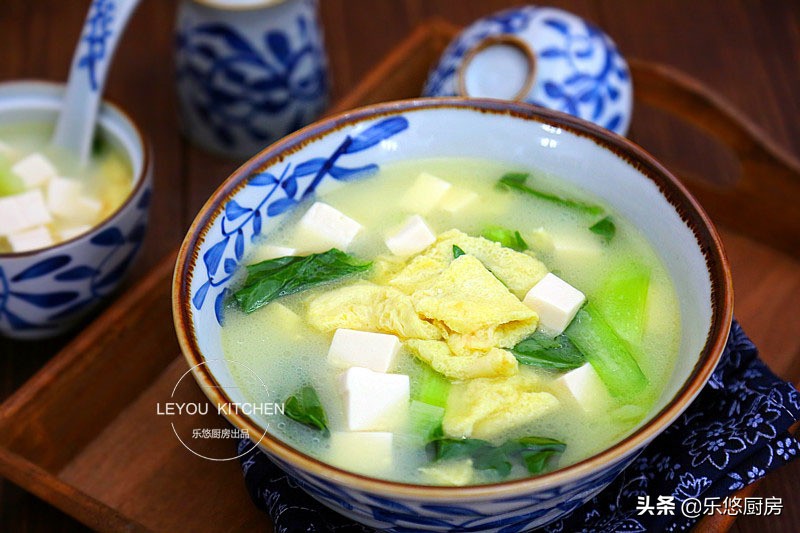豆腐炖汤怎么做好吃(绵软入味，豆腐炖汤的绝佳烹饪心法)