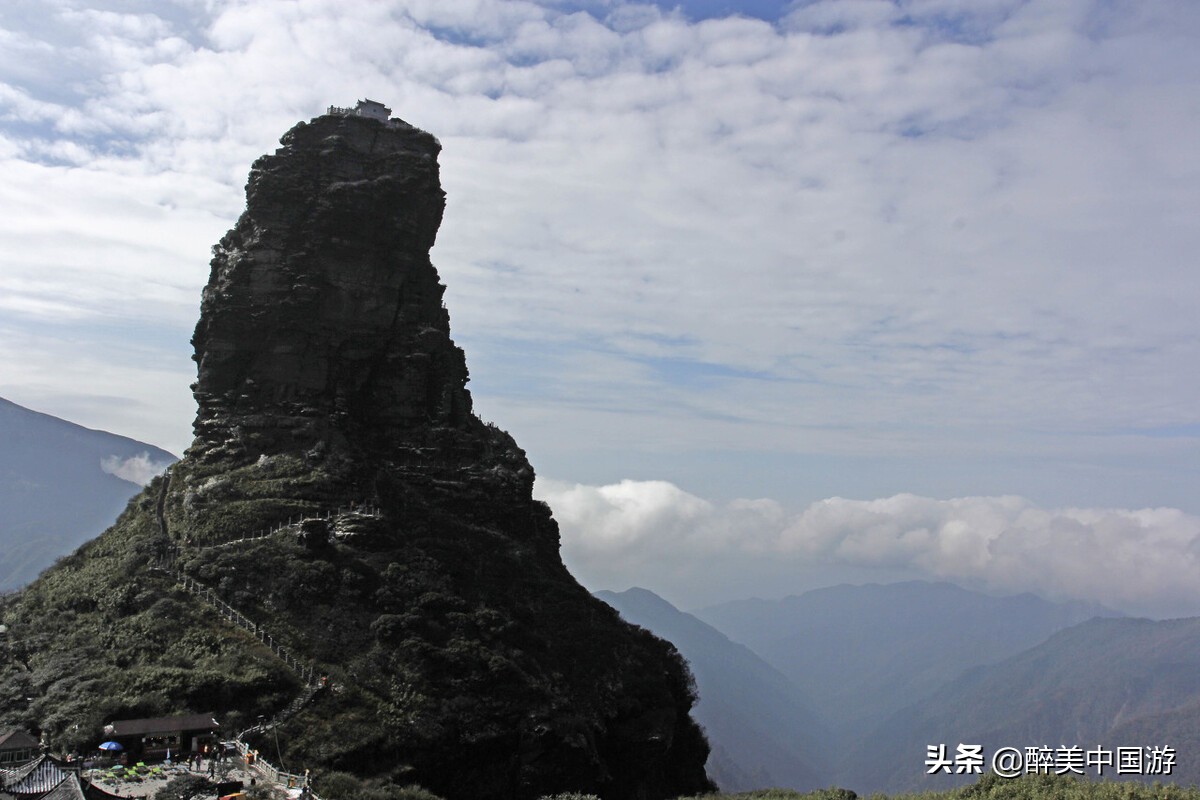 梵净山实用攻略，景区绝壁对峙，飞瀑悬泻，风光旖旎