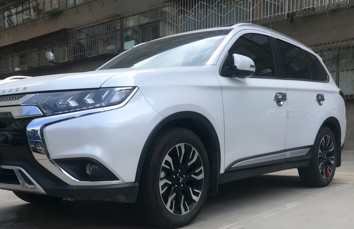 还看啥CRV？从近16万降至12万多，起步就配2.0L，还有第3排座椅