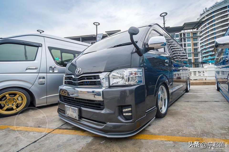 金杯大海狮、海格H5C、蒙派克S和长安尊行看过来，HIACE改装列队