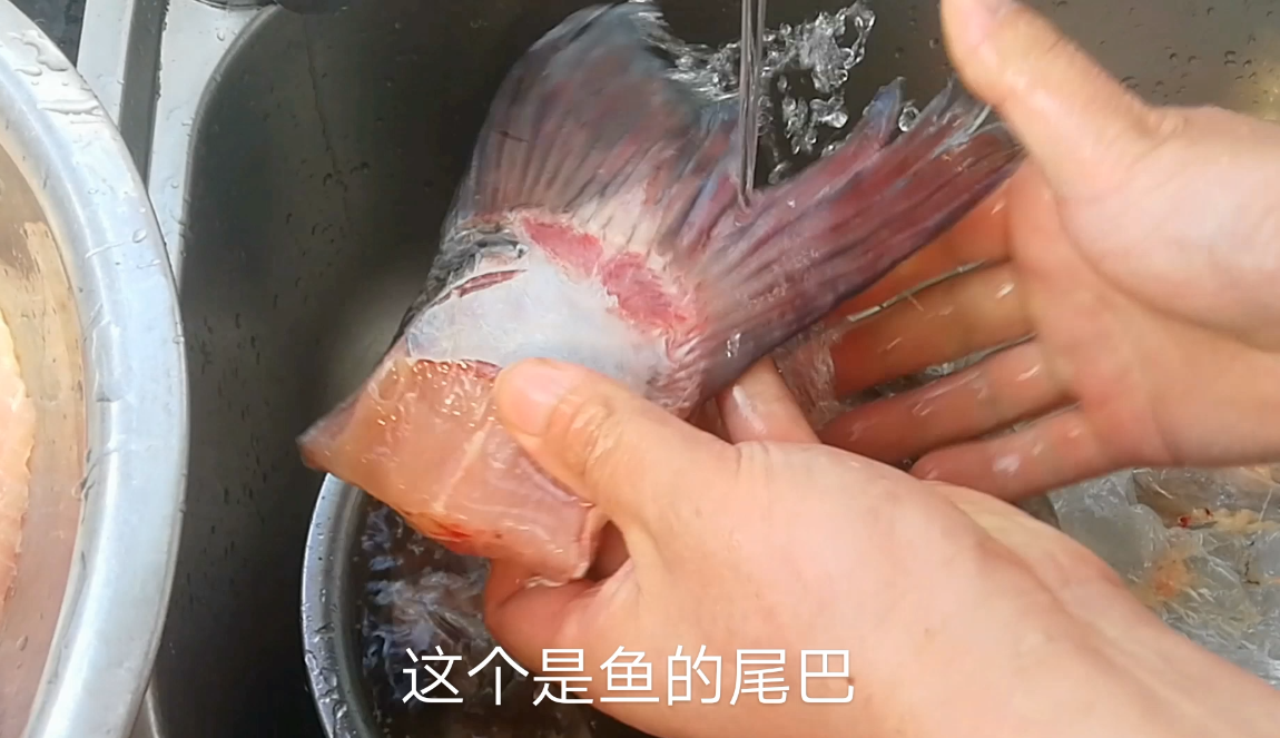 鱼杂怎么做好吃（大厨教你鱼杂在家这么做）