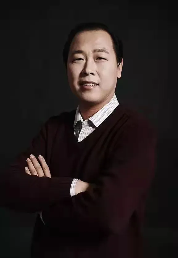 君于此艺亦云至 堆墙败笔如山丘——李优良的书法情怀 君于此艺亦云至 堆墙败笔如山丘——李优良的书法情怀