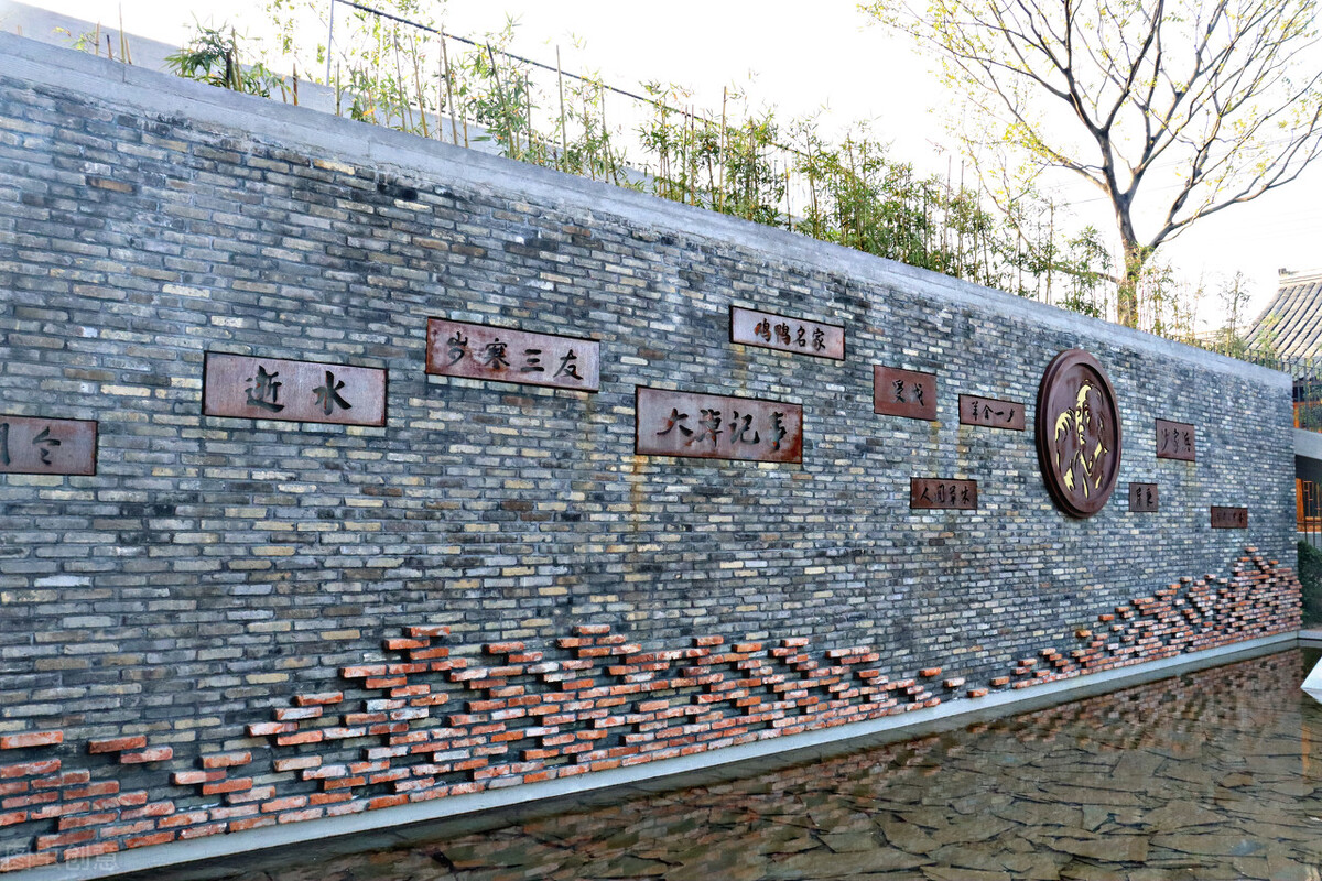 历经磨难，大器晚成，他是如何走上写作之路