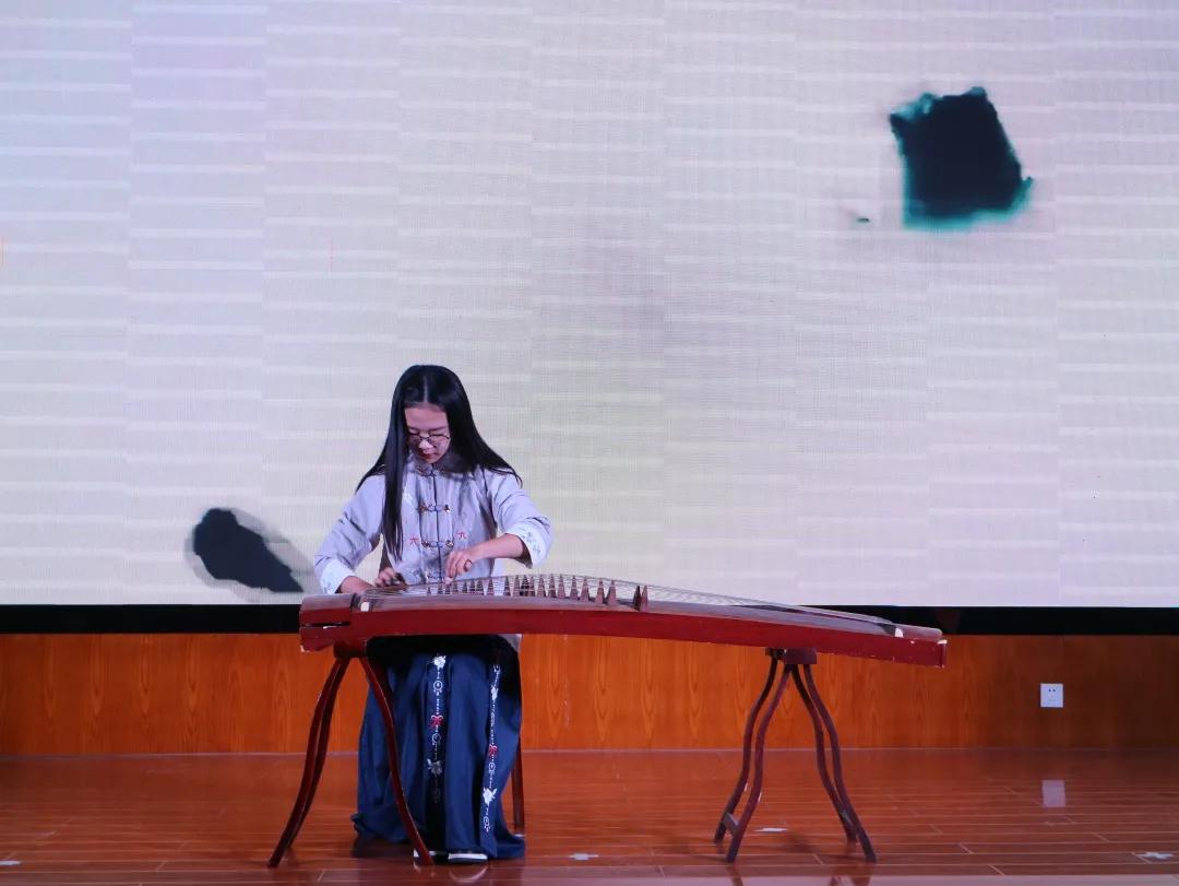 保研名校，学习实践两手抓，这个中南姑娘有点牛 ！