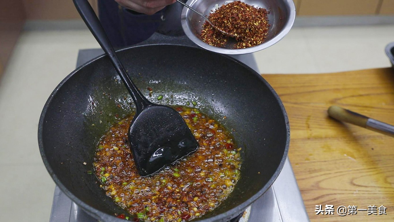 麻婆用老豆腐还是嫩豆腐（麻婆豆腐的正宗做法）